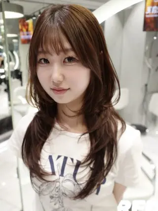 ミディアム 横坂 菜々子のヘアスタイル