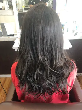 ロング カラー Well's TAIGAのヘアスタイル