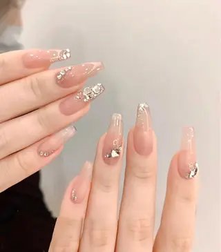 ネイル VIVIAN リサのネイルデザイン