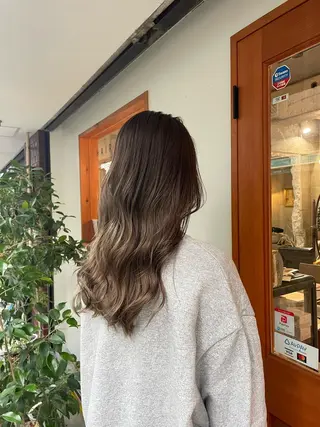 ロング ‪ ヘアーラボ ハチHAIR RABO HACHI所属・高山 妃のヘアスタイル