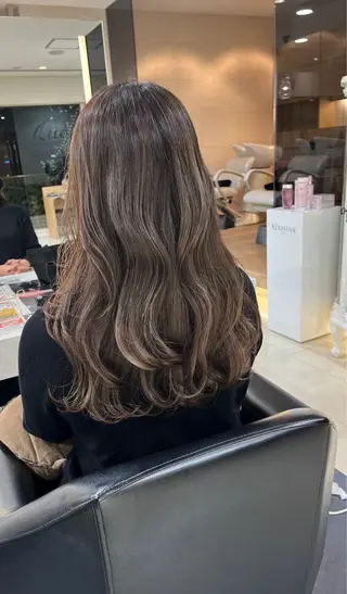 セミロング 🍀 渡邊 和 🍀のヘアスタイル