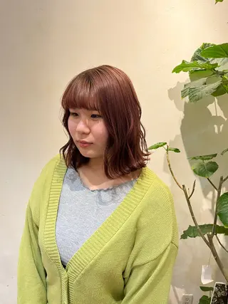 ミディアム カラー Totia 梅田所属・橘 ゆきののヘアスタイル