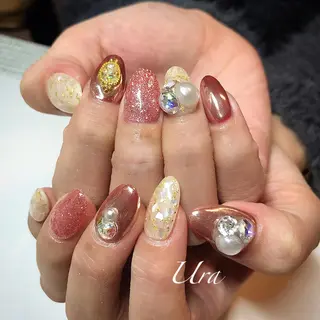 ネイル UrakoNail 《nail》のネイルデザイン