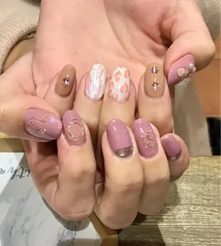 ネイル Nest 平出のネイルデザイン