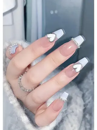 ネイル フィルイン、長さ出し 深爪矯正のネイルデザイン