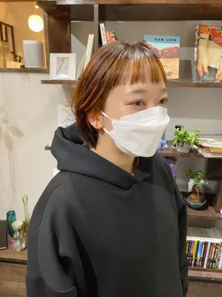 ショート カラー 高橋 愛美のヘアスタイル