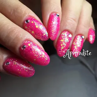 ネイル Aphrodite パラジェル認定サロンのネイルデザイン