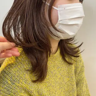 ミディアム あやめ【顔まわり/レ イヤー/柔らかカラ】のヘアスタイル