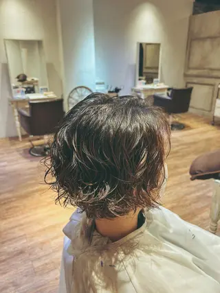 ショート パーマ Lilly所属・成田 智彩のヘアスタイル