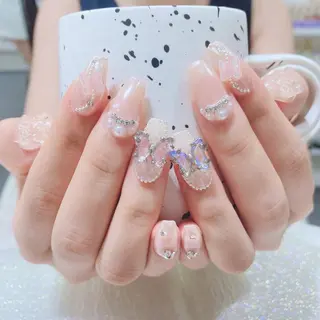 ネイル Queens ゲンのネイルデザイン