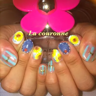 ネイル Lacouronne NATSUMIのネイルデザイン