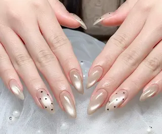 ネイル NiNa ビューティーサロン所属・Ni Naのネイルデザイン