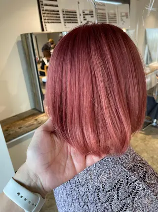 カラー ハイトーン/レイヤー /ケアブリーチ石川治のヘアスタイル