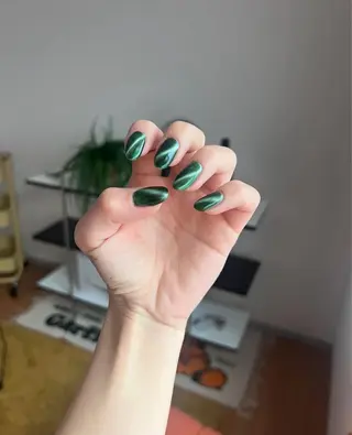 ネイル GO TODAY 新宿Gratia店所属・mito shioriのネイルデザイン