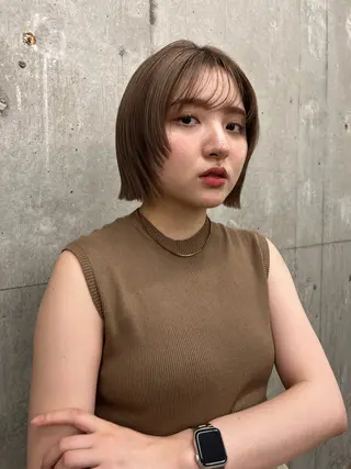 ショート カラー ひなこ♡艶カラー/ ベージュ🤍透明感のヘアスタイル