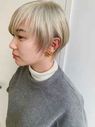 カラー nuu所属・💜ショート💜 ウルフ、ボブ二色亜美のヘアスタイル