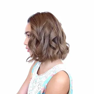 ミディアム ヘアアレンジ ヘアーショップクリコ所属・リ コのヘアスタイル