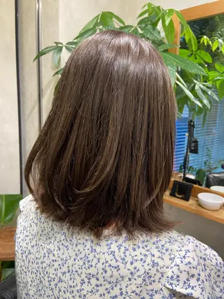 セミロング カラー 馬場 彩のヘアスタイル