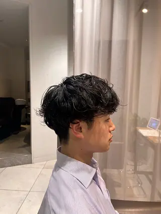 パーマ メンズ 保坂 駿太郎のヘアスタイル