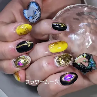 ネイル フラワー ムーンのネイルデザイン