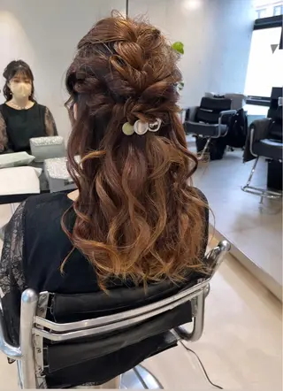 セミロング カラー 透明感/オリーブ/ グレージュ/YUKAのヘアスタイル