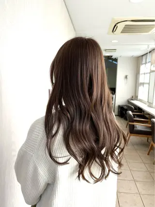 ロング カラー パーマ 野澤 優乃のヘアスタイル