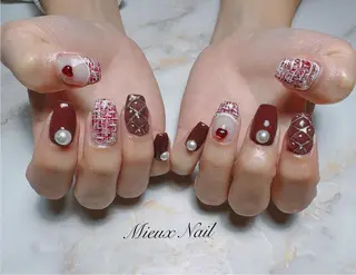 ネイル 市川 麻衣子のネイルデザイン