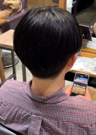 ショート ハイトーン/ダブル カラー/あやかのヘアスタイル