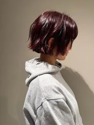 ショート カラー 🦮shiori アイドルオタク🦮のヘアスタイル