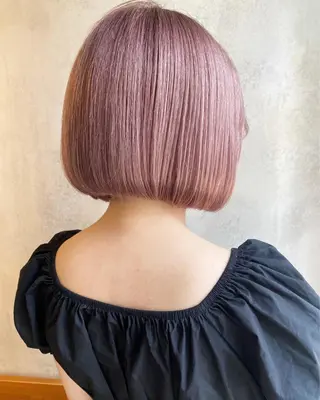 ショート カラー ツキノキ ミナのヘアスタイル