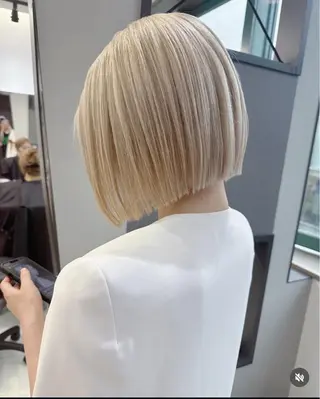 ショート カラー 天神/ハイトーン/艶 カラー/Miharuのヘアスタイル