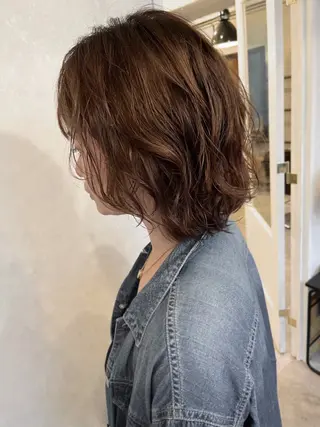 ミディアム DILL大通り所属・札幌初コテ巻きパーマ 🍁和田洋🍁のヘアスタイル