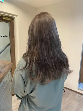 ロング カラー 渋谷 留菜のヘアスタイル