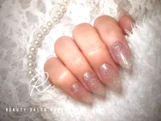 ネイル R MOEのネイルデザイン