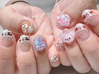 ネイル 芦辺 香奈のネイルデザイン