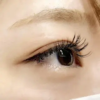 マツエク・マツパ freevel(フリーヴェル)所属・遠藤 早紀のマツエク・マツパデザイン