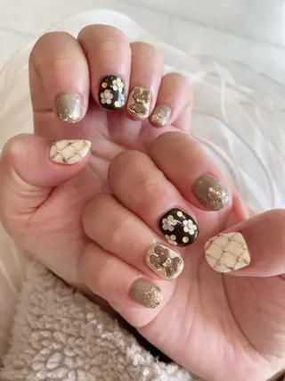 ショート ネイル ネイル ティアラのネイルデザイン