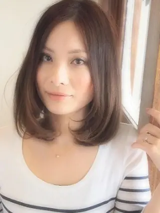 ショート カラー grand juteのヘアスタイル