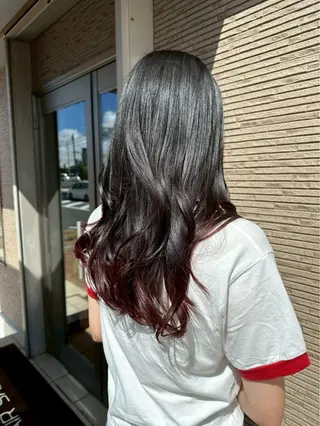 ロング カラー AFLOAT satomiのヘアスタイル