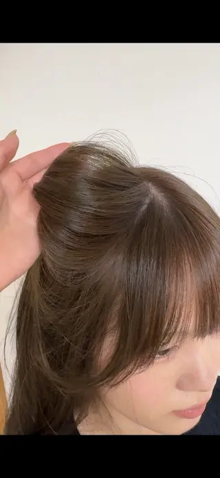 カラー 山本 琴音のヘアスタイル