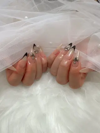 ネイル Nia nail salon所属・NIA🧊 YurieOsaのネイルデザイン