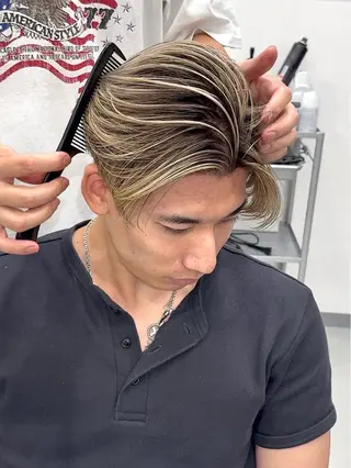 ミディアム カラー メンズ sol by gisele所属・takumi/パーマ /バレイヤージュのヘアスタイル