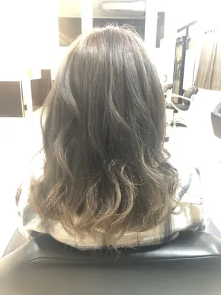 カラー ショートボブ✨️ 池田芽生のヘアスタイル