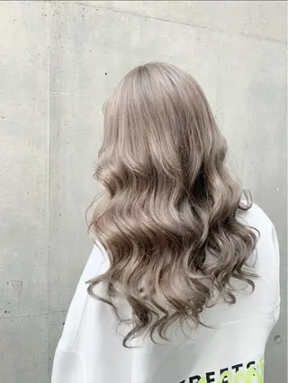 ロング クスカワ ノリエのヘアスタイル