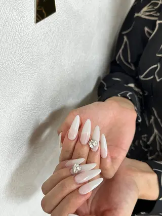 ネイル Kaka_ パラジェル、長さだしのネイルデザイン