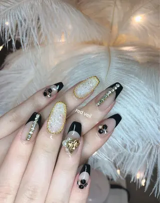 セミロング ネイル 長さ出し専門 nynaのネイルデザイン