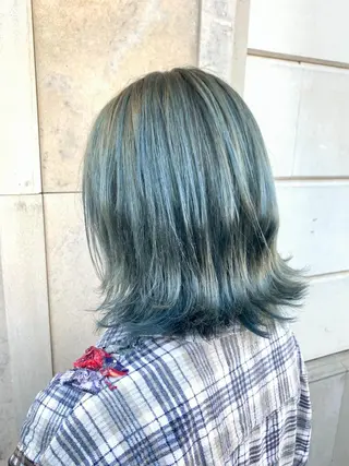 ショート カラー ヘアアレンジ yuka .のヘアスタイル