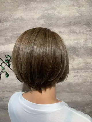 ショート カラー Blanco Color&Careのヘアスタイル