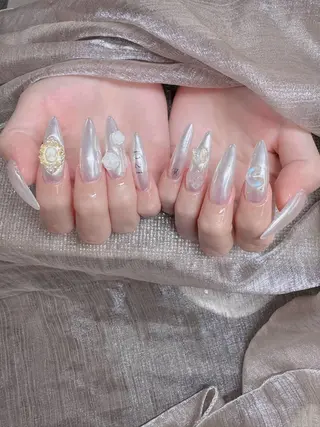 ロング Anh 歌舞伎町のネイルデザイン