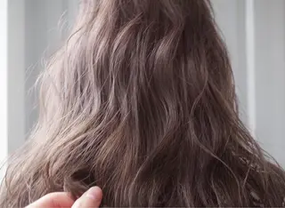 ミディアム カラー suvvy hairsalonのヘアスタイル